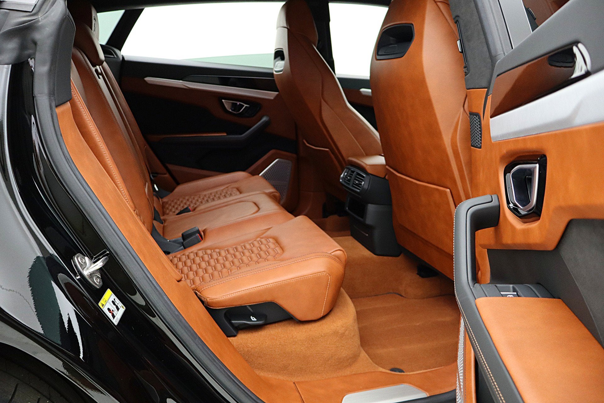 2019 Lamborghini Urus /SELEZIONE PRE-OWNED CERTIFIED