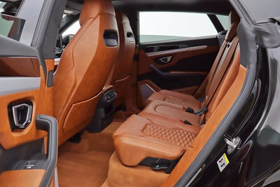 2019 Lamborghini Urus /SELEZIONE PRE-OWNED CERTIFIED