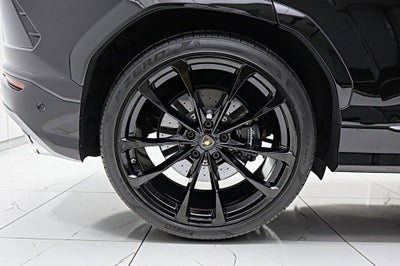 2019 Lamborghini Urus /SELEZIONE PRE-OWNED CERTIFIED