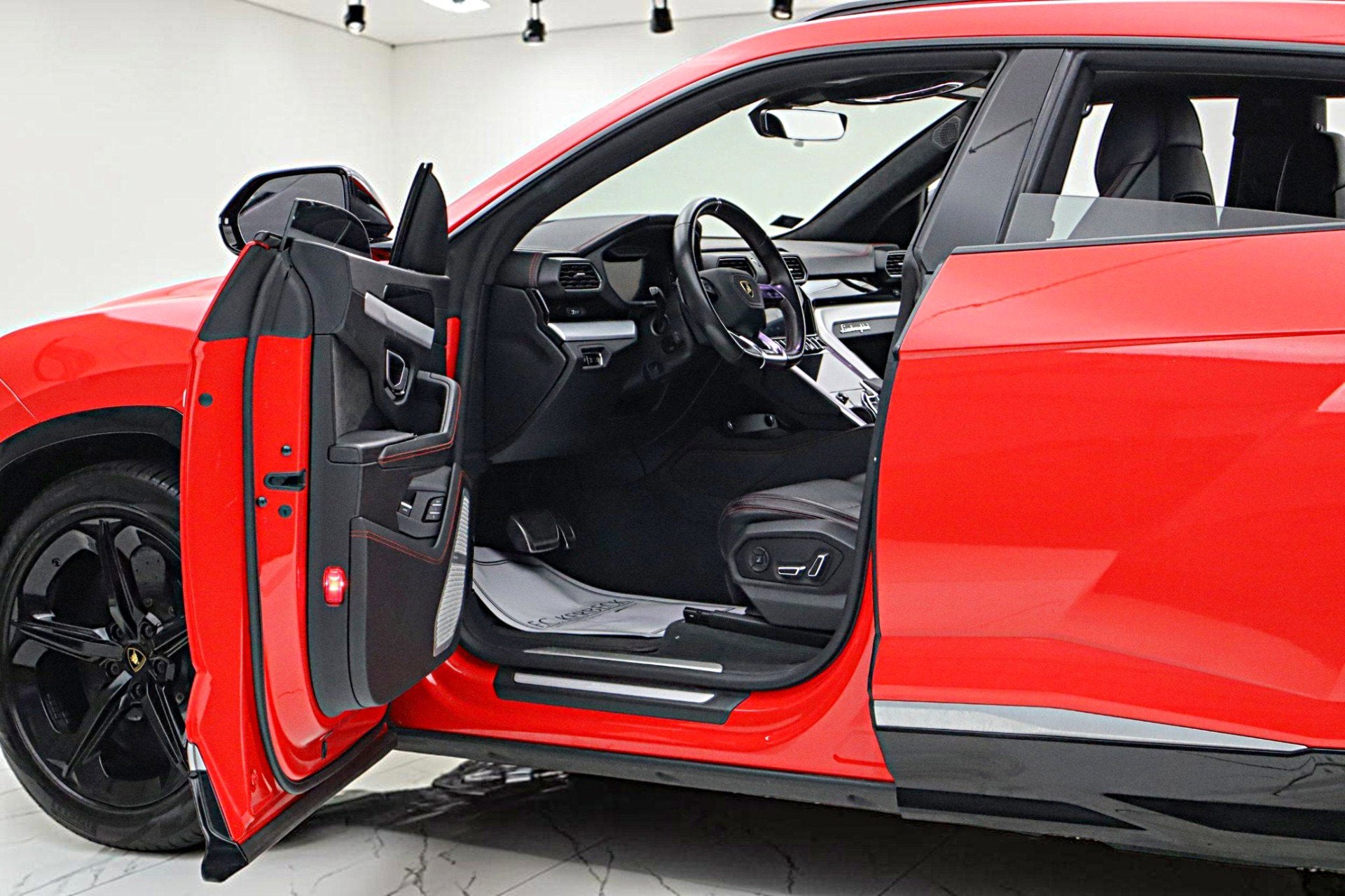 2020 Lamborghini Urus Urus