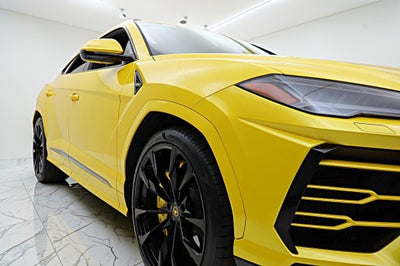 2022 Lamborghini Urus /SELEZIONE PRE-OWNED CERTIFIED