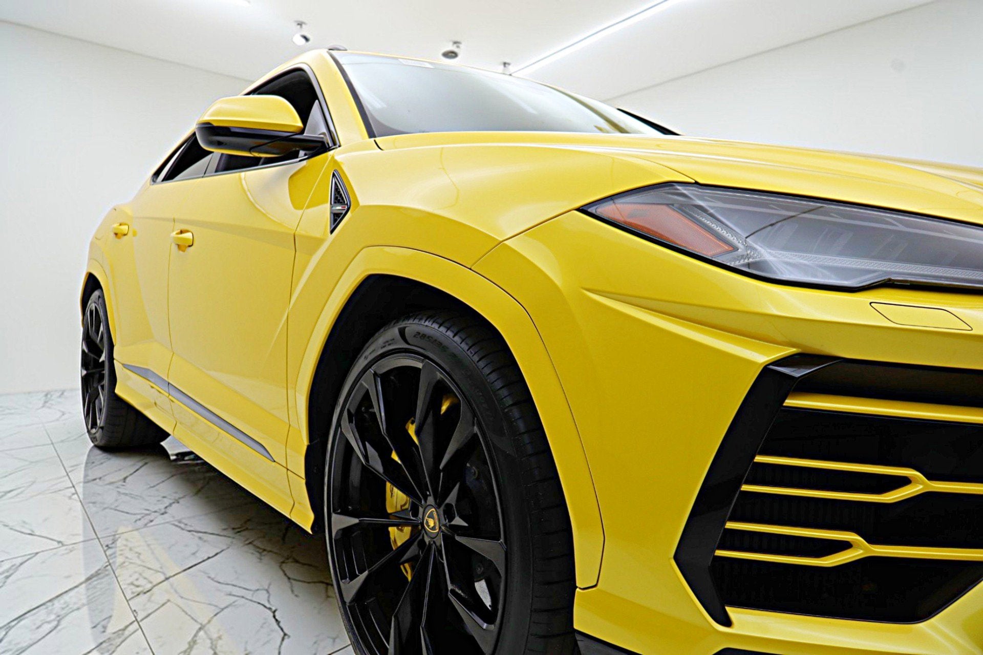 2022 Lamborghini Urus /SELEZIONE PRE-OWNED CERTIFIED