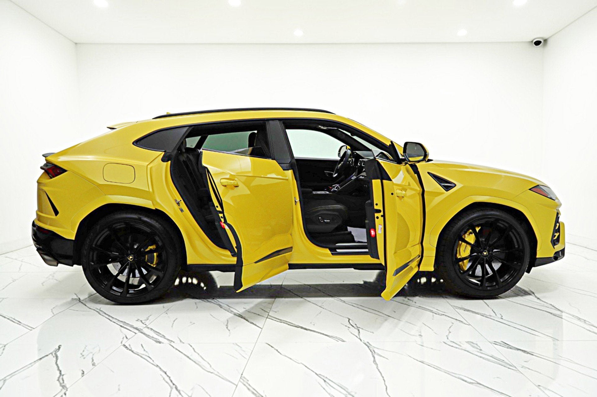 2022 Lamborghini Urus /SELEZIONE PRE-OWNED CERTIFIED