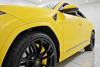 2022 Lamborghini Urus /SELEZIONE PRE-OWNED CERTIFIED