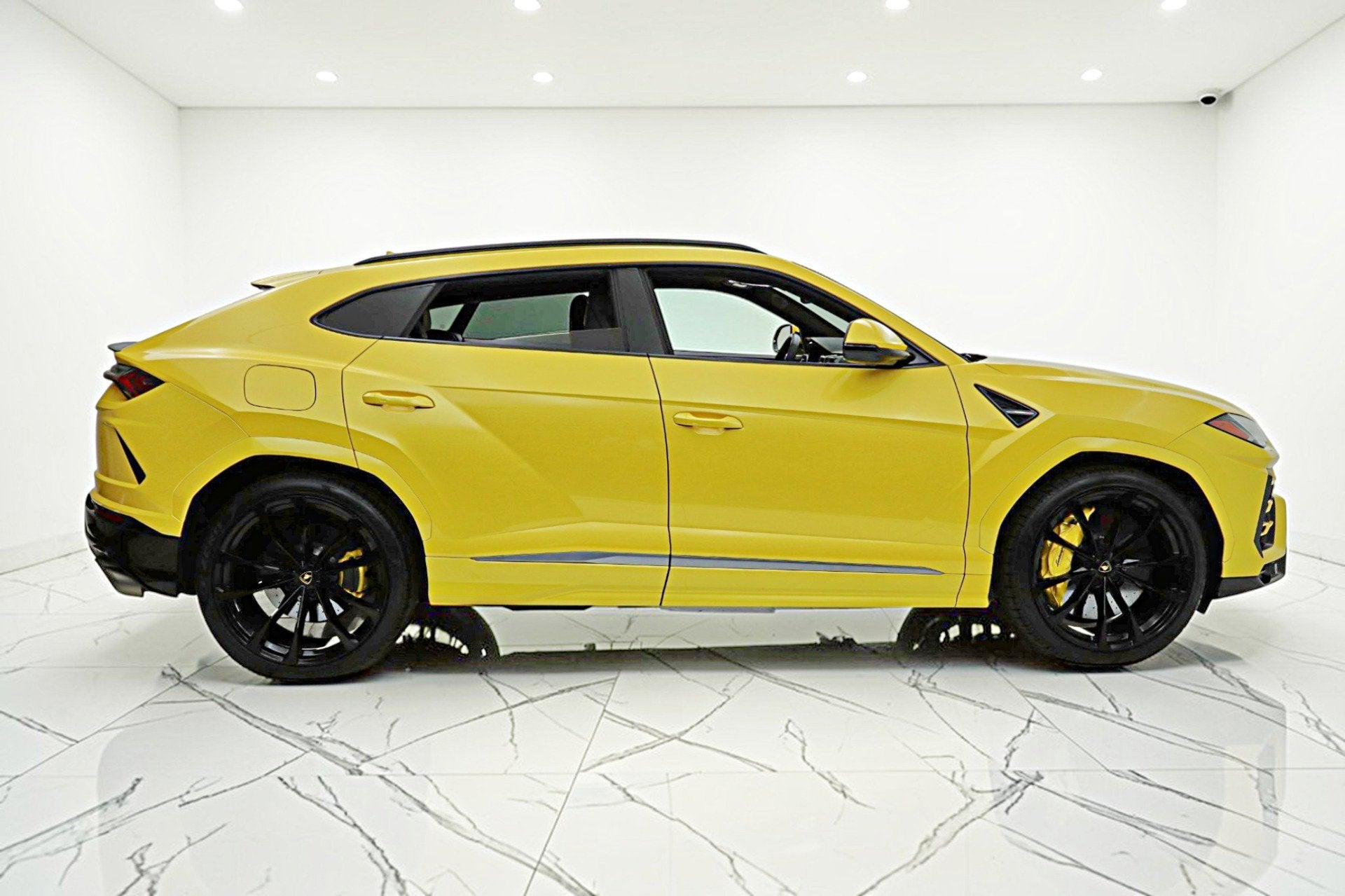 2022 Lamborghini Urus /SELEZIONE PRE-OWNED CERTIFIED
