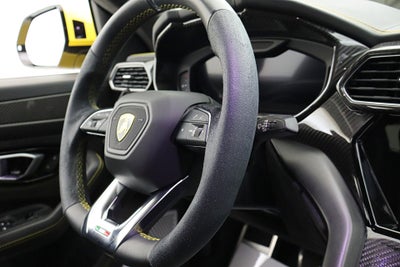 2022 Lamborghini Urus /SELEZIONE PRE-OWNED CERTIFIED