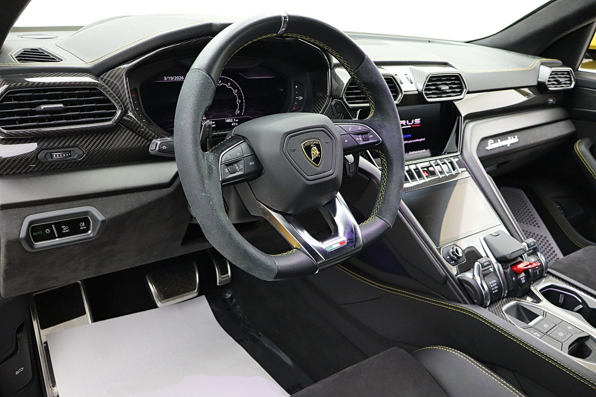 2022 Lamborghini Urus /SELEZIONE PRE-OWNED CERTIFIED