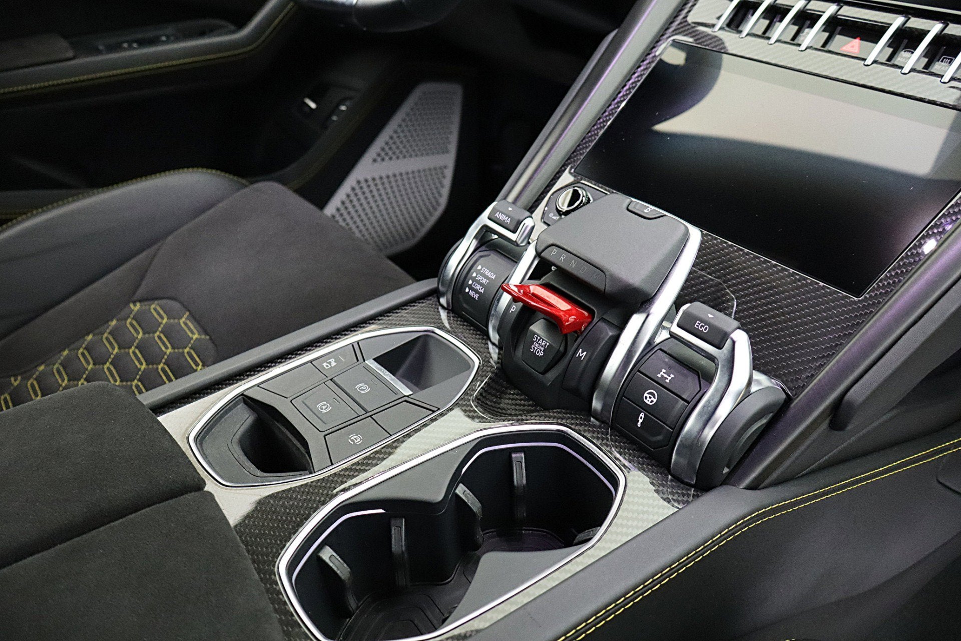 2022 Lamborghini Urus /SELEZIONE PRE-OWNED CERTIFIED