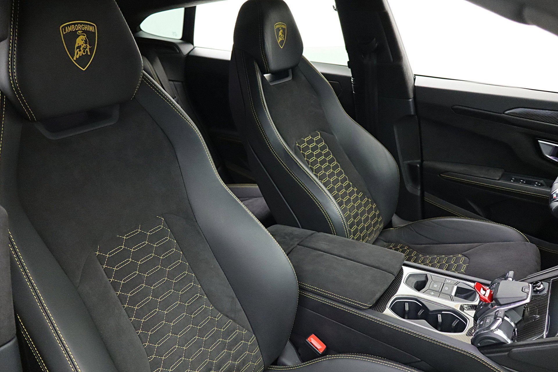 2022 Lamborghini Urus /SELEZIONE PRE-OWNED CERTIFIED