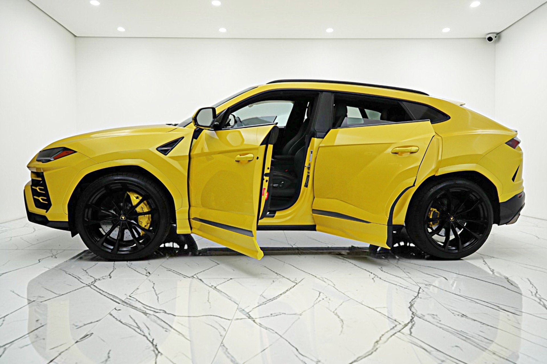 2022 Lamborghini Urus /SELEZIONE PRE-OWNED CERTIFIED