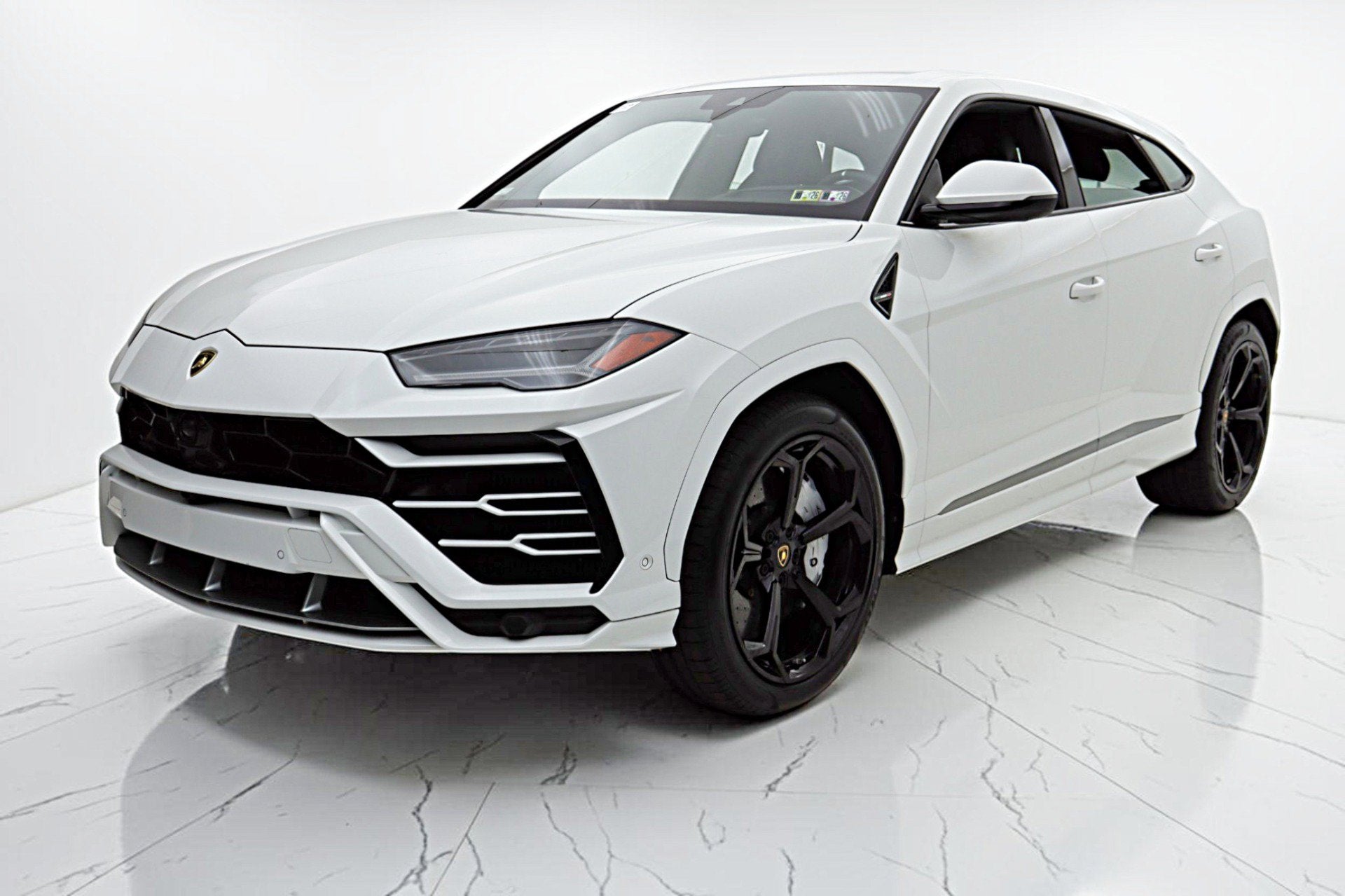 2020 Lamborghini Urus /SELEZIONE PRE-OWNED CERTIFIED