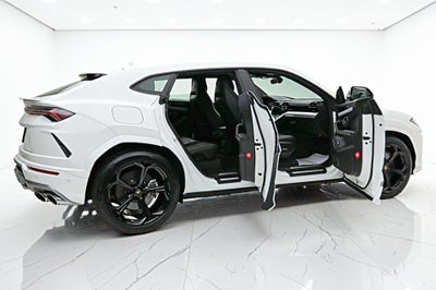 2020 Lamborghini Urus /SELEZIONE PRE-OWNED CERTIFIED