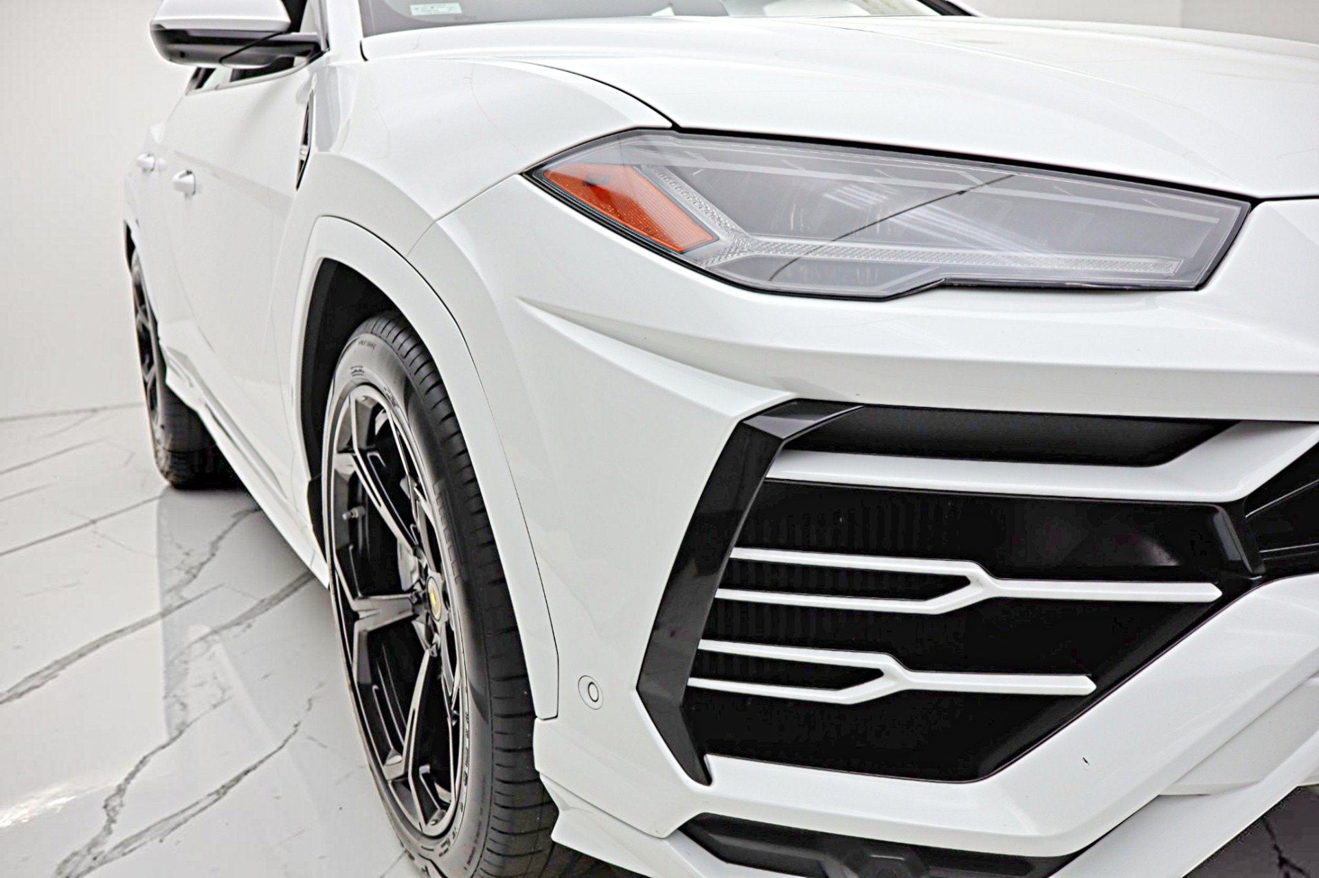 2020 Lamborghini Urus /SELEZIONE PRE-OWNED CERTIFIED