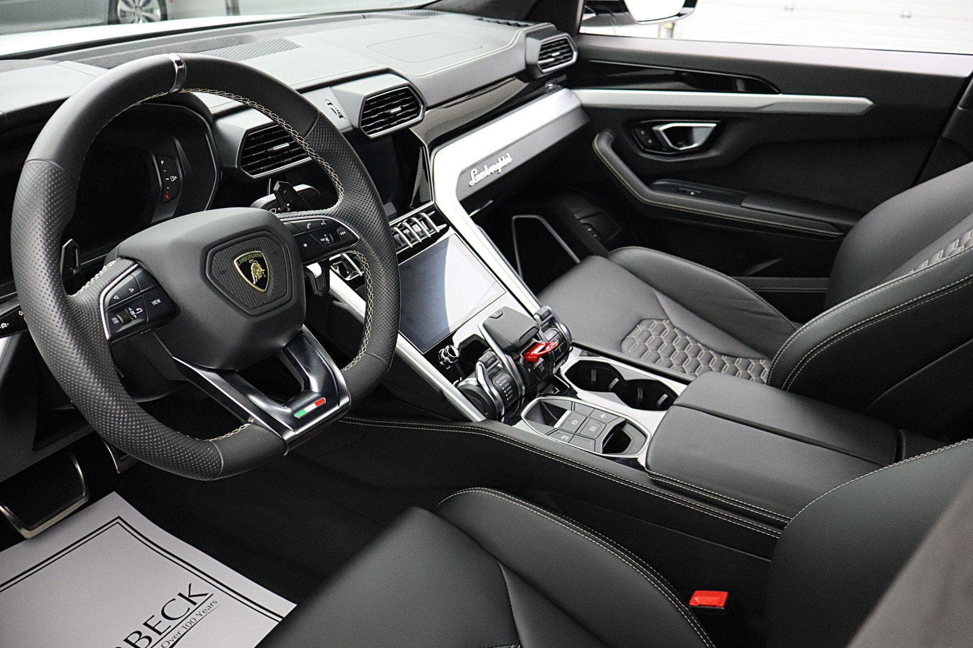 2020 Lamborghini Urus /SELEZIONE PRE-OWNED CERTIFIED