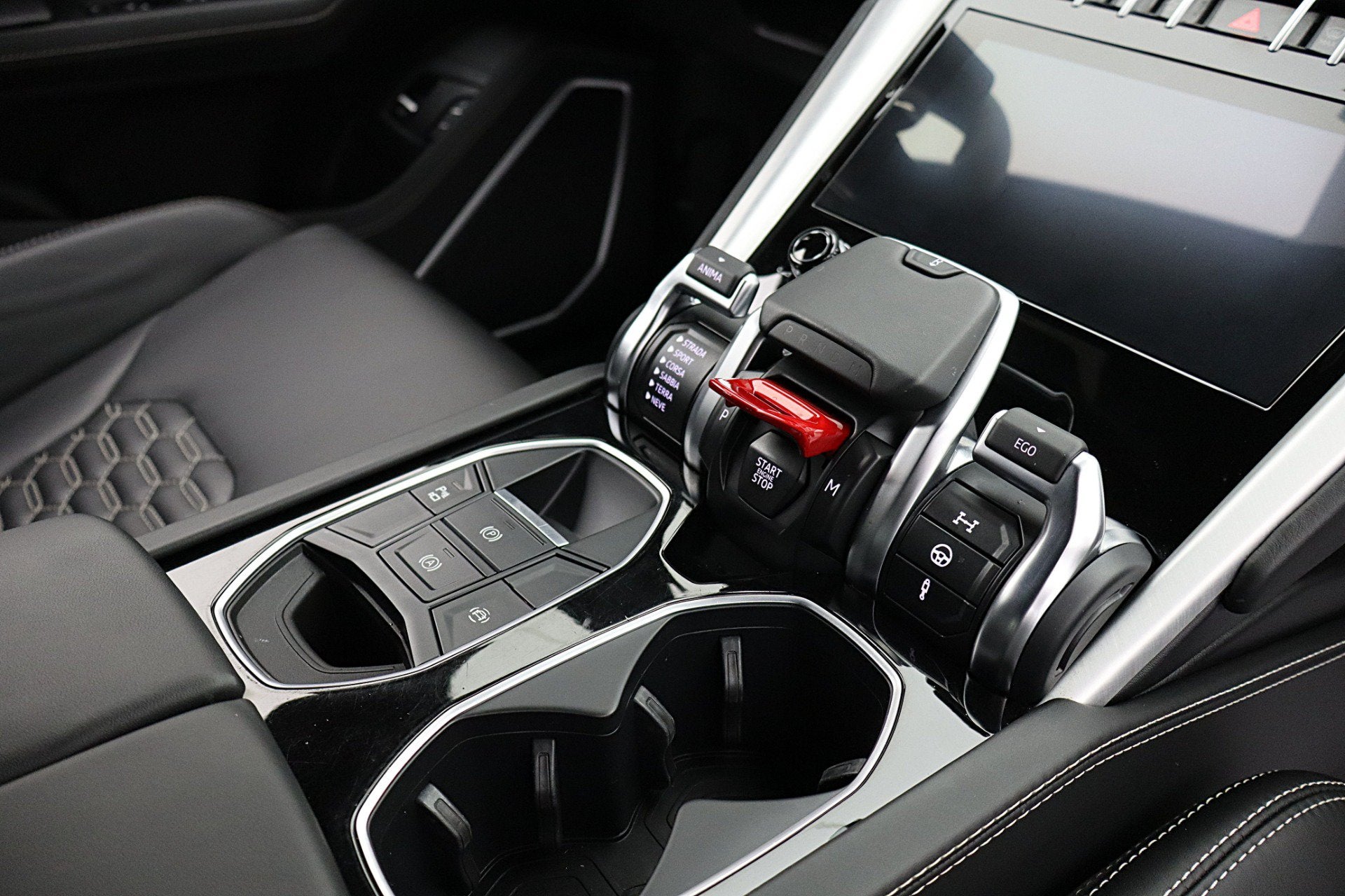 2020 Lamborghini Urus /SELEZIONE PRE-OWNED CERTIFIED