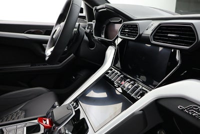 2020 Lamborghini Urus /SELEZIONE PRE-OWNED CERTIFIED