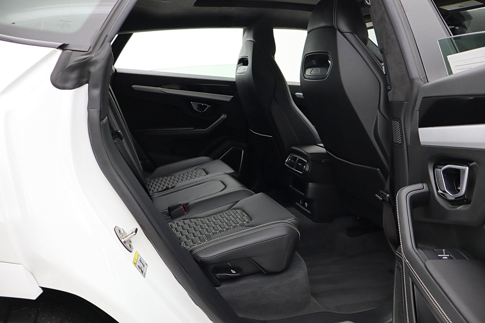 2020 Lamborghini Urus /SELEZIONE PRE-OWNED CERTIFIED