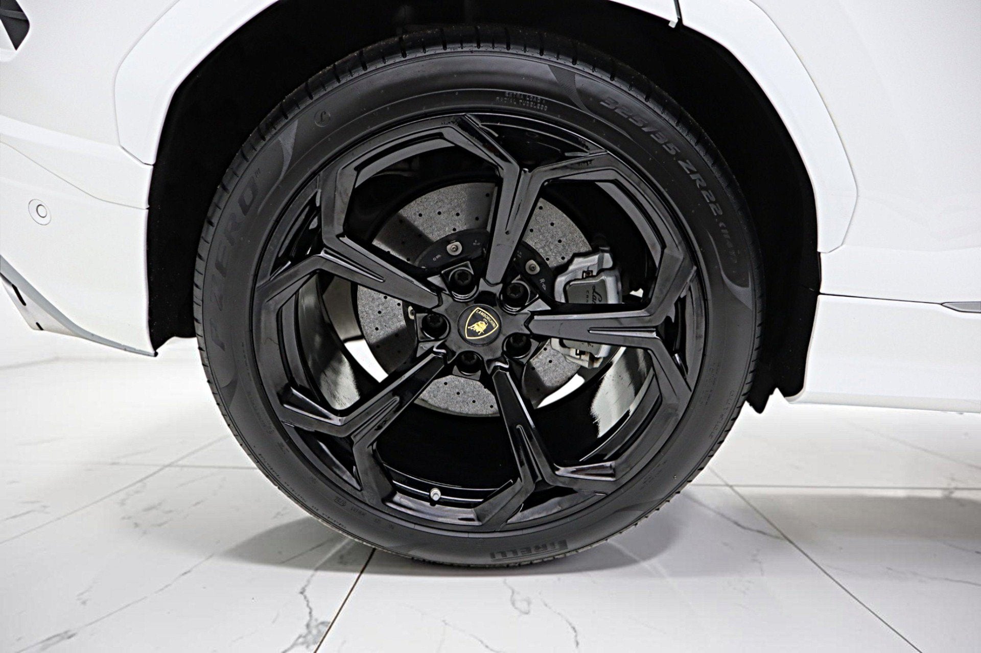 2020 Lamborghini Urus /SELEZIONE PRE-OWNED CERTIFIED