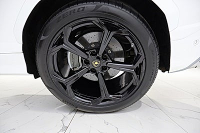 2020 Lamborghini Urus /SELEZIONE PRE-OWNED CERTIFIED