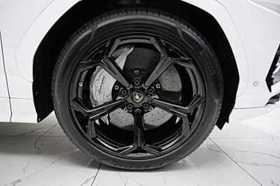 2020 Lamborghini Urus /SELEZIONE PRE-OWNED CERTIFIED