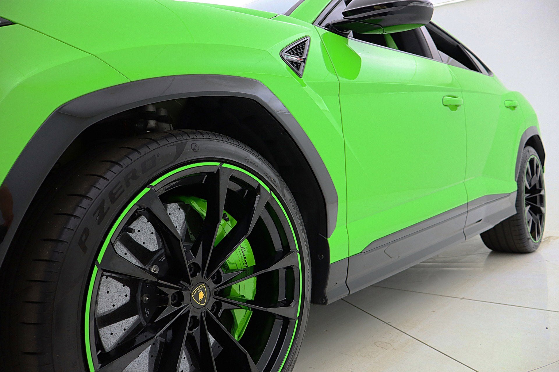 2021 Lamborghini Urus Urus SELEZIONE PRE-OWNED CERTIFIED