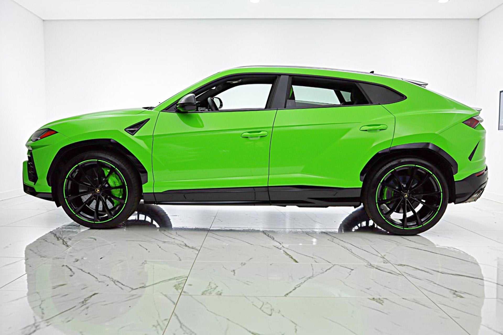 2021 Lamborghini Urus Urus SELEZIONE PRE-OWNED CERTIFIED