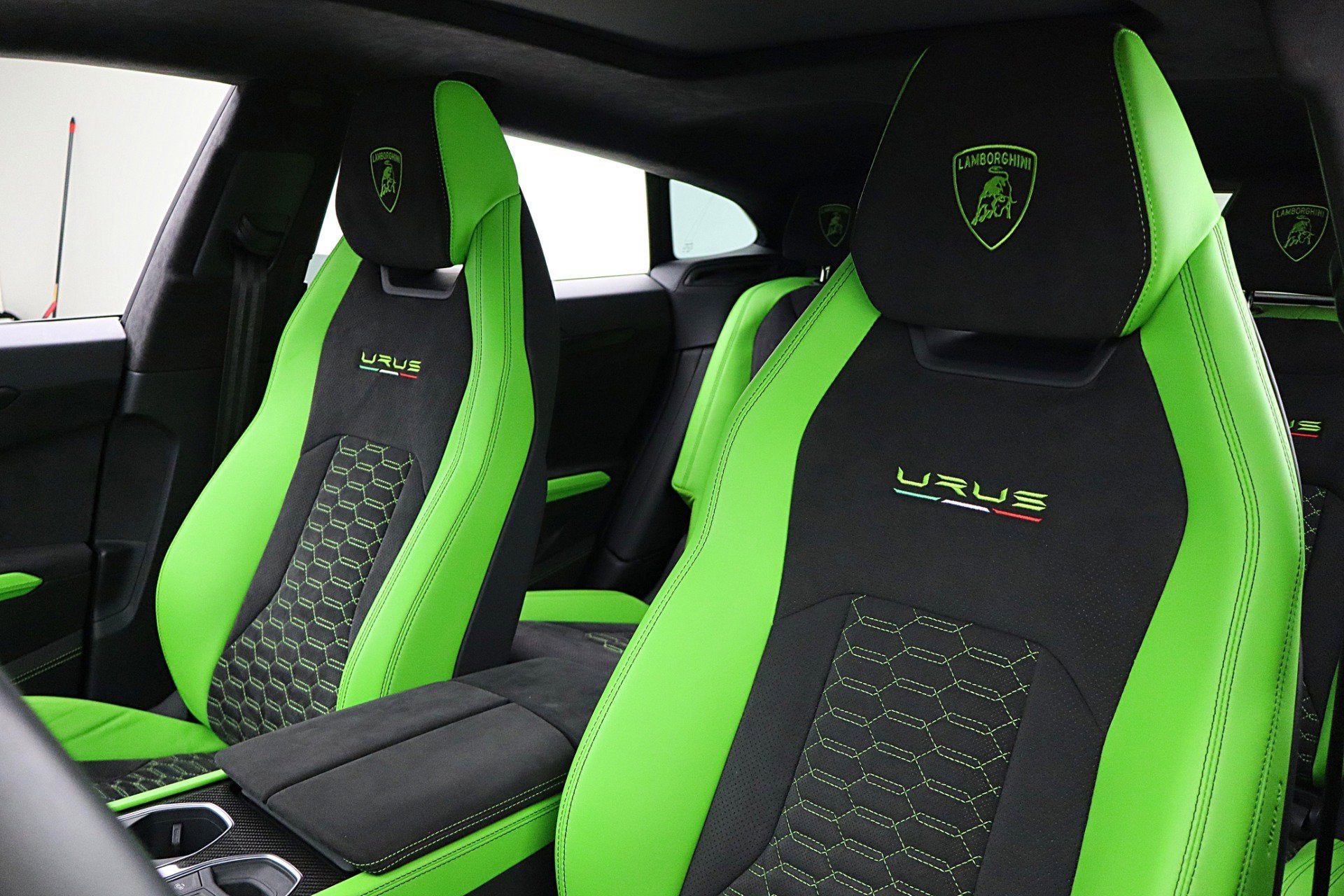 2021 Lamborghini Urus Urus SELEZIONE PRE-OWNED CERTIFIED