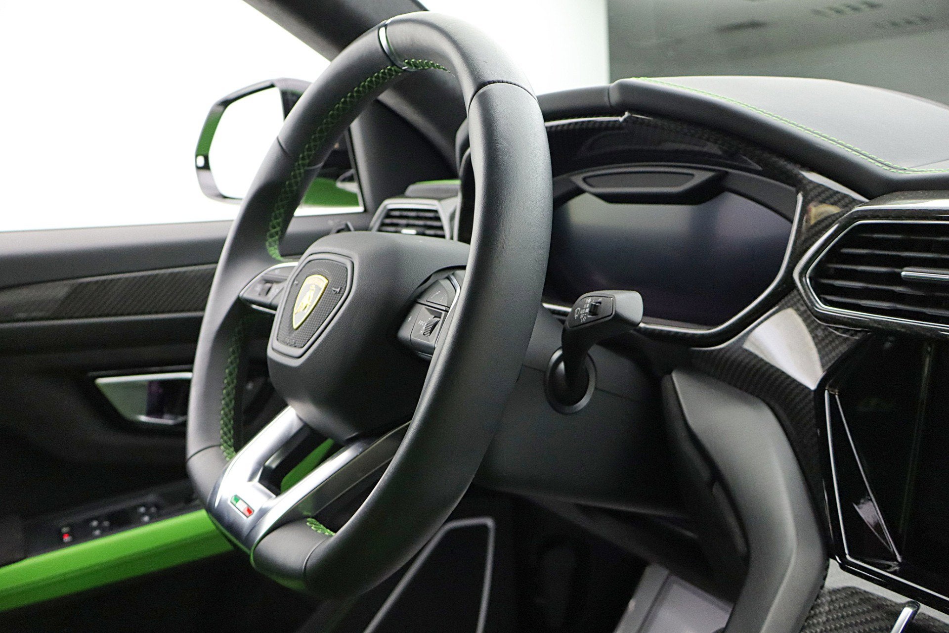 2021 Lamborghini Urus Urus SELEZIONE PRE-OWNED CERTIFIED