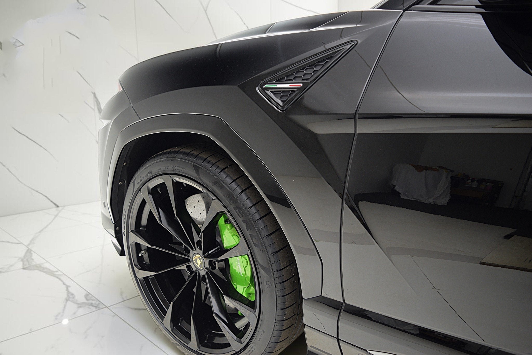 2019 Lamborghini Urus SELEZIONE PRE-OWNED CERTIFIED