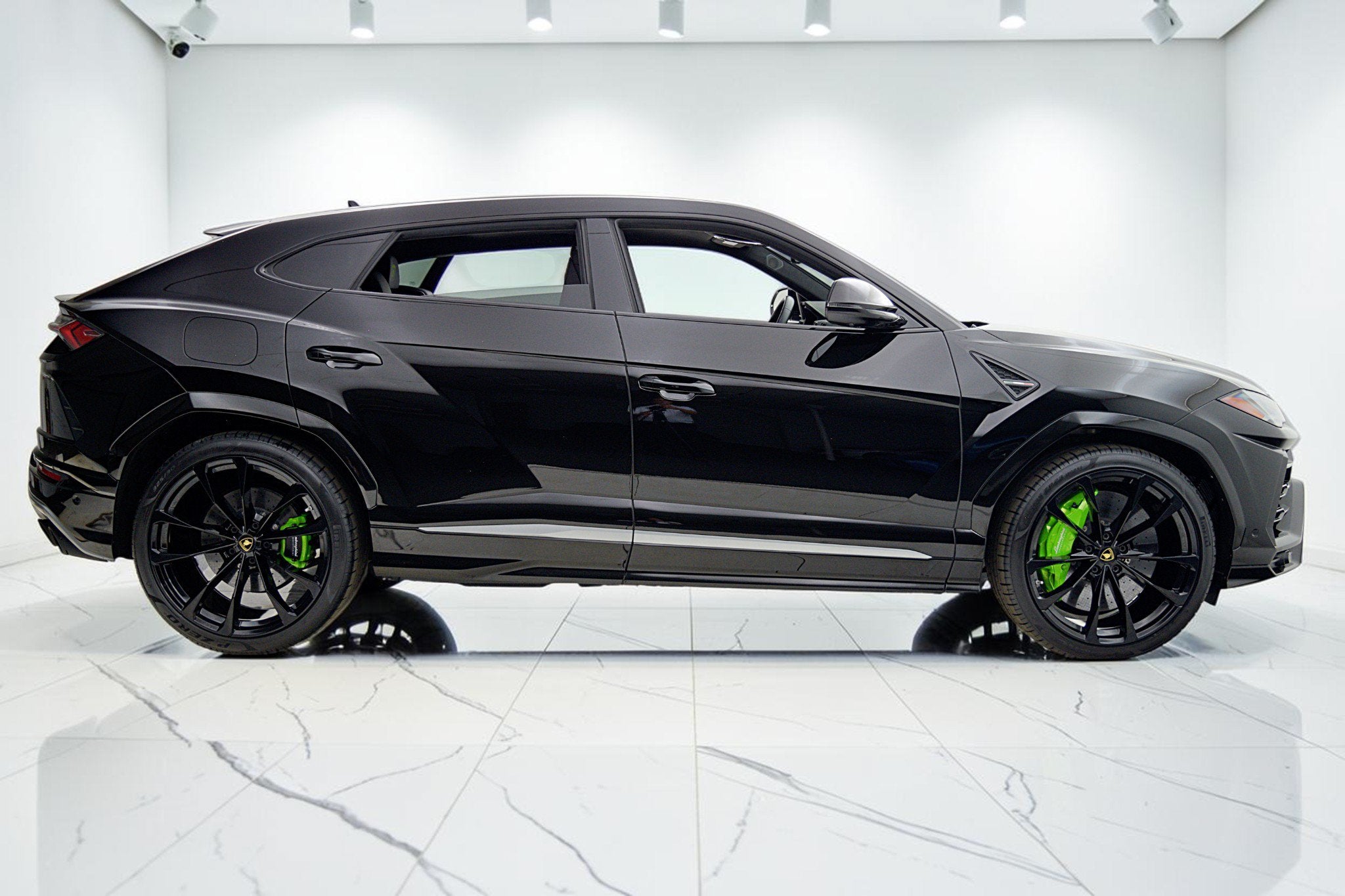2019 Lamborghini Urus SELEZIONE PRE-OWNED CERTIFIED