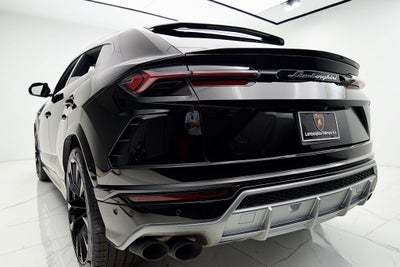2019 Lamborghini Urus SELEZIONE PRE-OWNED CERTIFIED