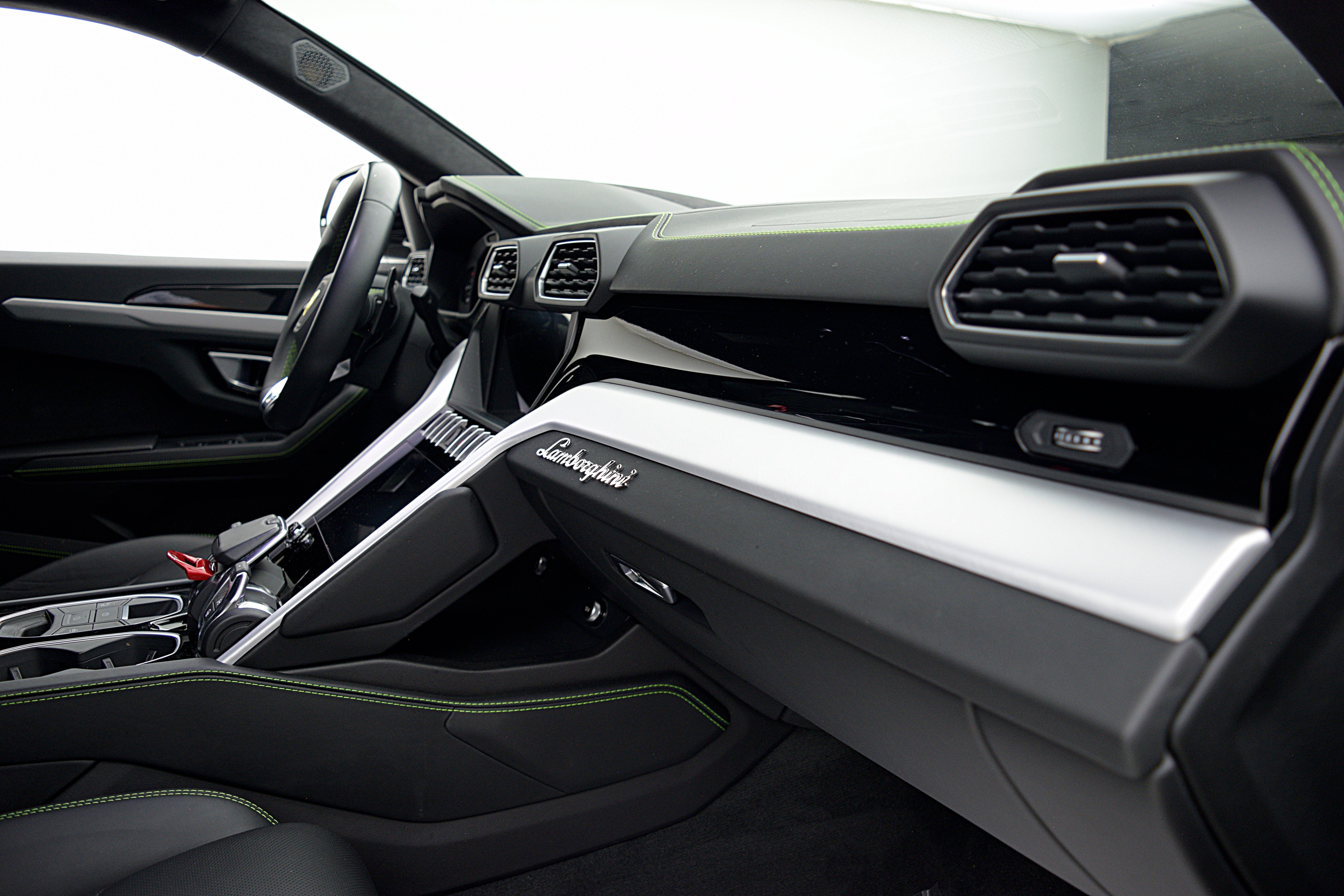 2019 Lamborghini Urus SELEZIONE PRE-OWNED CERTIFIED