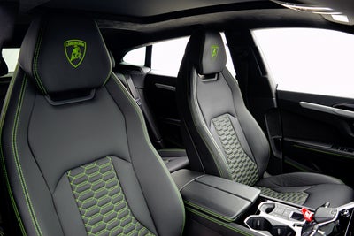 2019 Lamborghini Urus SELEZIONE PRE-OWNED CERTIFIED