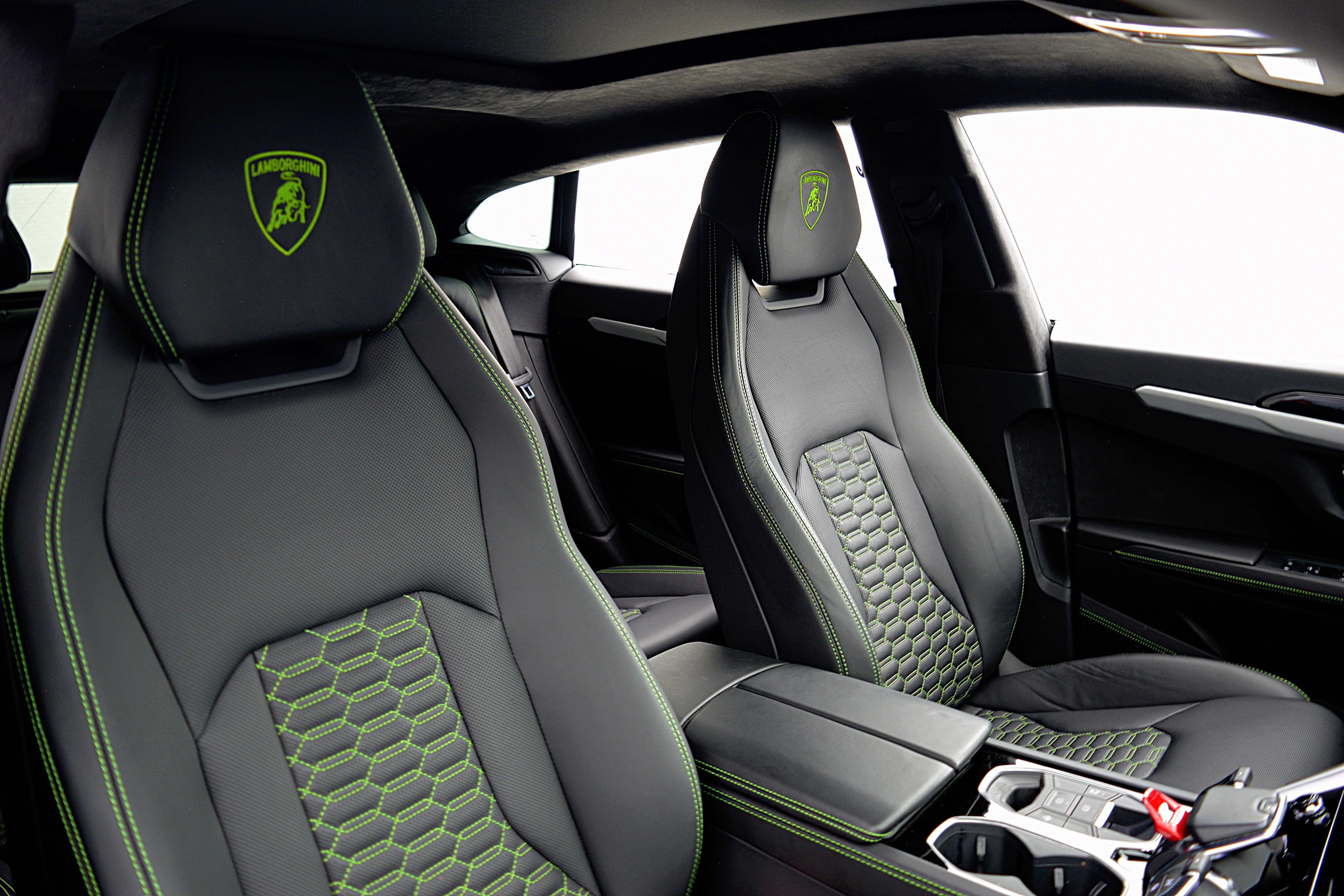 2019 Lamborghini Urus SELEZIONE PRE-OWNED CERTIFIED
