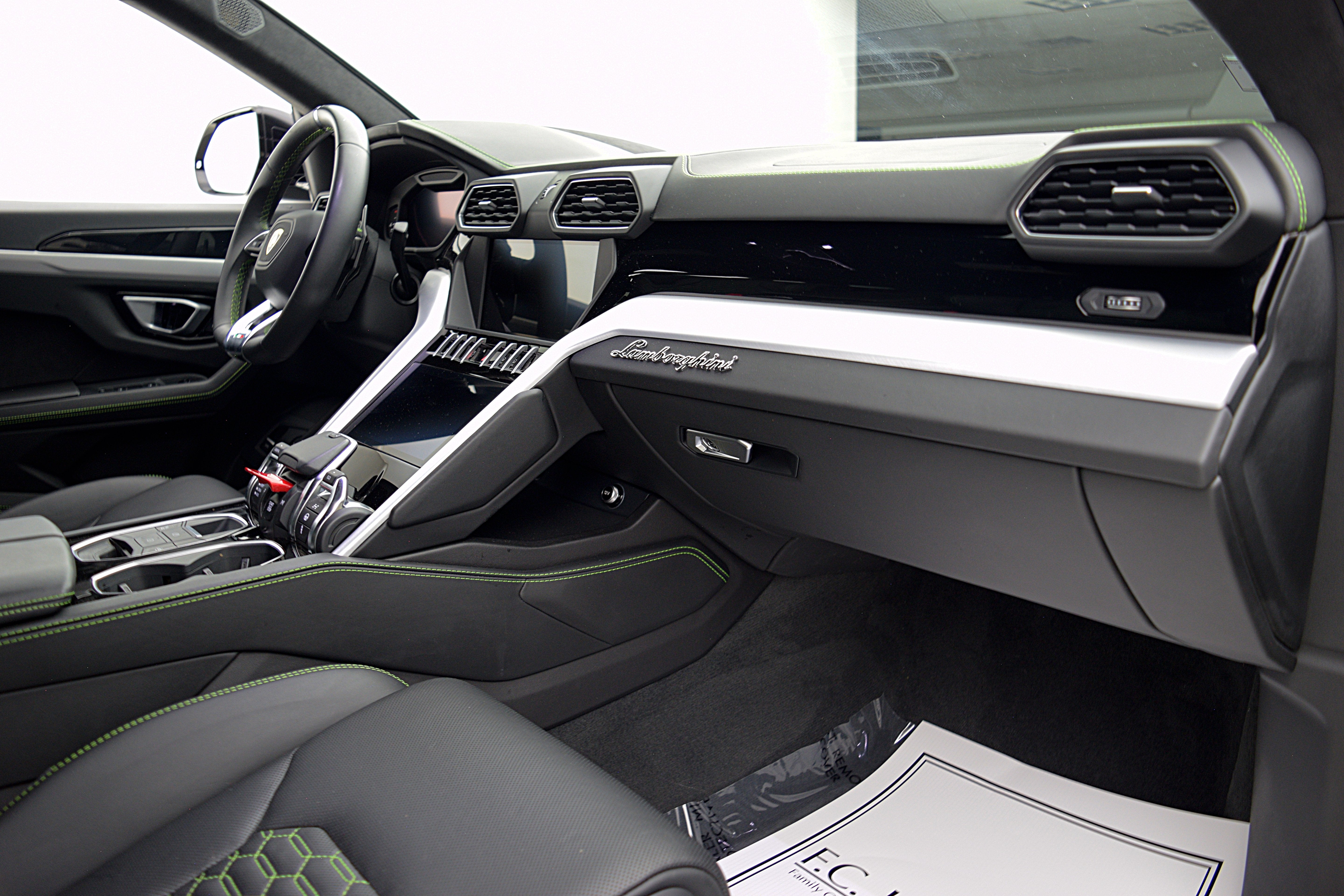 2019 Lamborghini Urus SELEZIONE PRE-OWNED CERTIFIED
