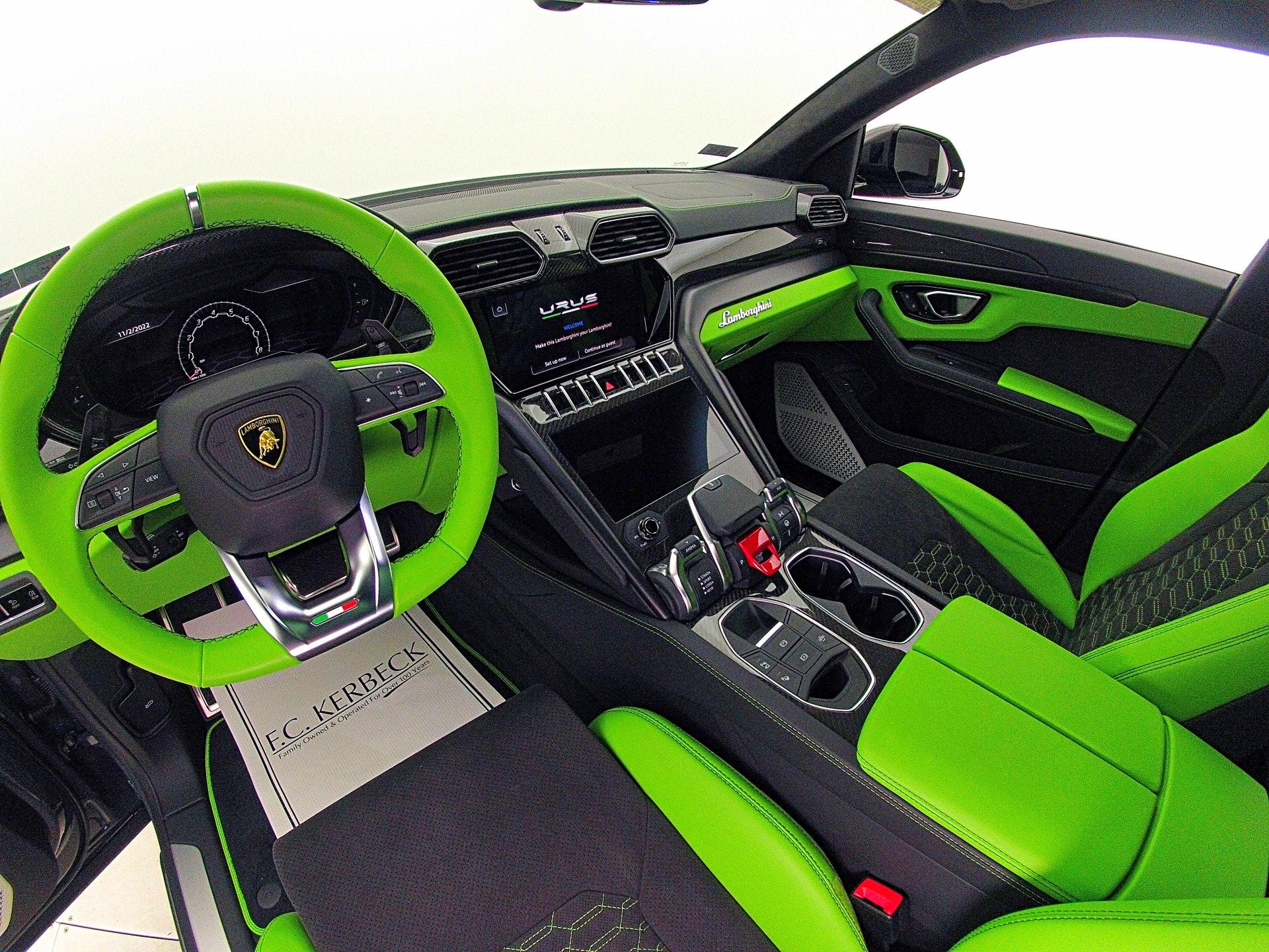 2022 Lamborghini Urus SELEZIONE PRE-OWNED CERTIFIED