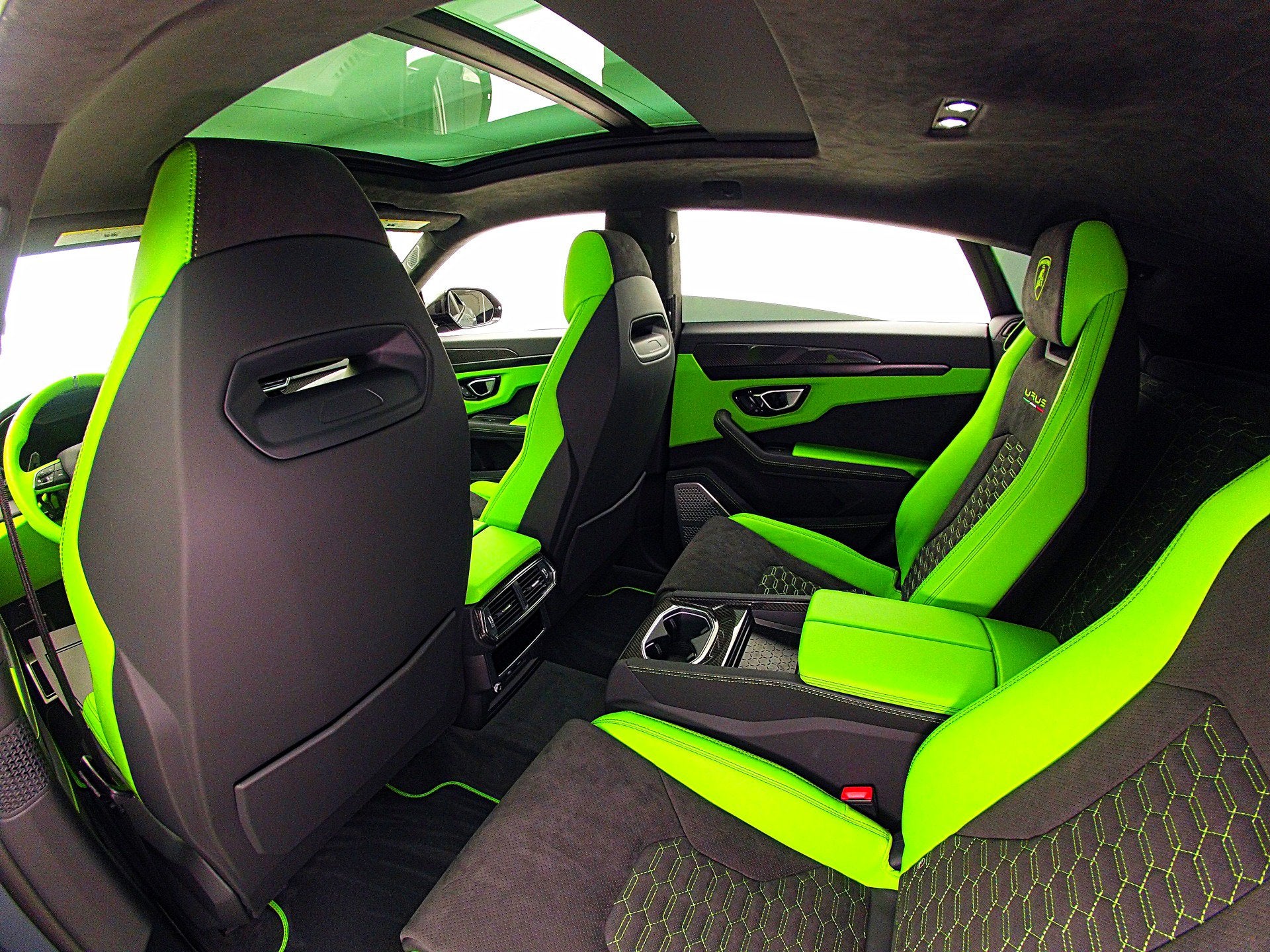 2022 Lamborghini Urus SELEZIONE PRE-OWNED CERTIFIED
