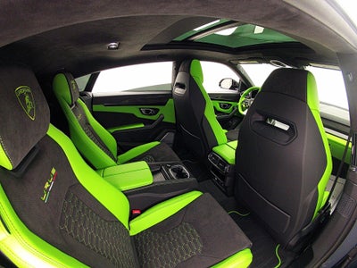 2022 Lamborghini Urus SELEZIONE PRE-OWNED CERTIFIED