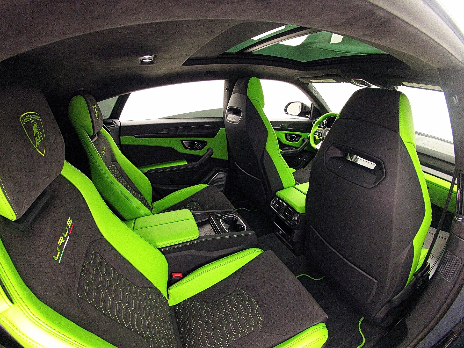 2022 Lamborghini Urus SELEZIONE PRE-OWNED CERTIFIED