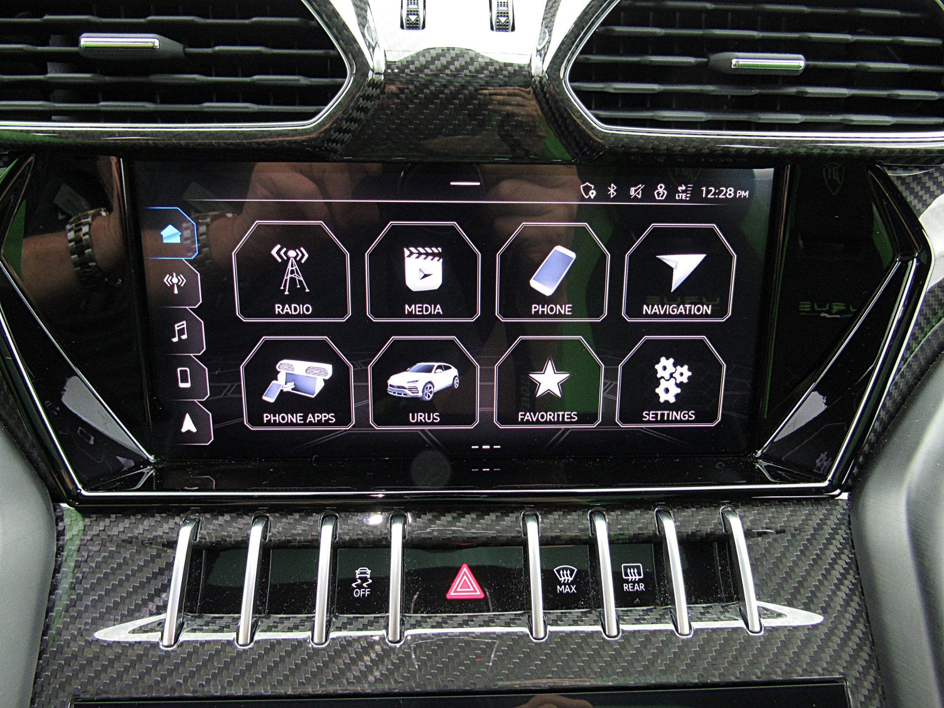2022 Lamborghini Urus SELEZIONE PRE-OWNED CERTIFIED