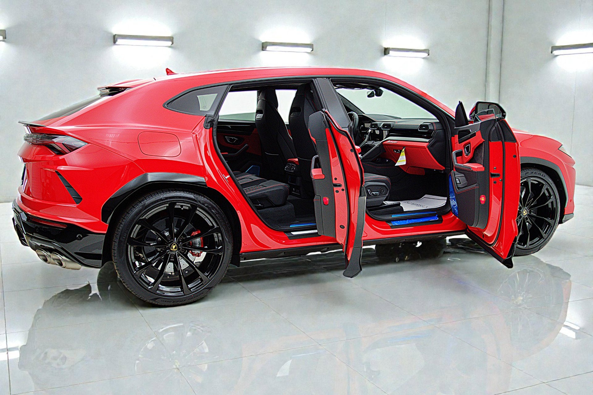 2022 Lamborghini Urus /SELEZIONE PRE-OWNED CERTIFIED