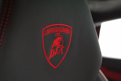 2022 Lamborghini Urus /SELEZIONE PRE-OWNED CERTIFIED