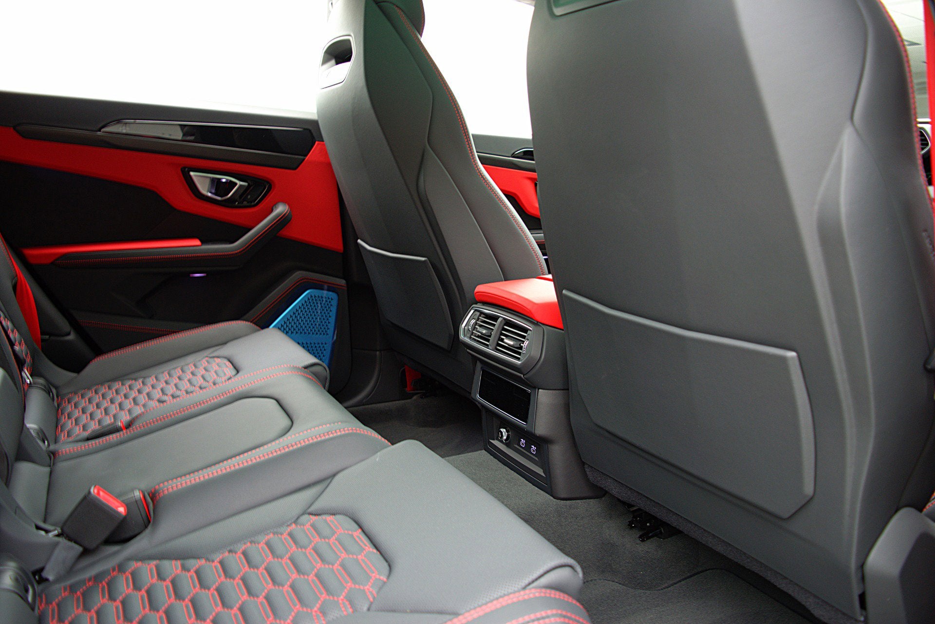 2022 Lamborghini Urus /SELEZIONE PRE-OWNED CERTIFIED