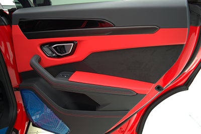 2022 Lamborghini Urus /SELEZIONE PRE-OWNED CERTIFIED