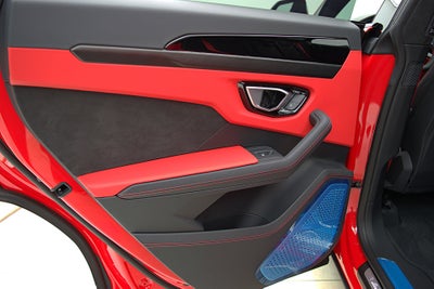 2022 Lamborghini Urus /SELEZIONE PRE-OWNED CERTIFIED