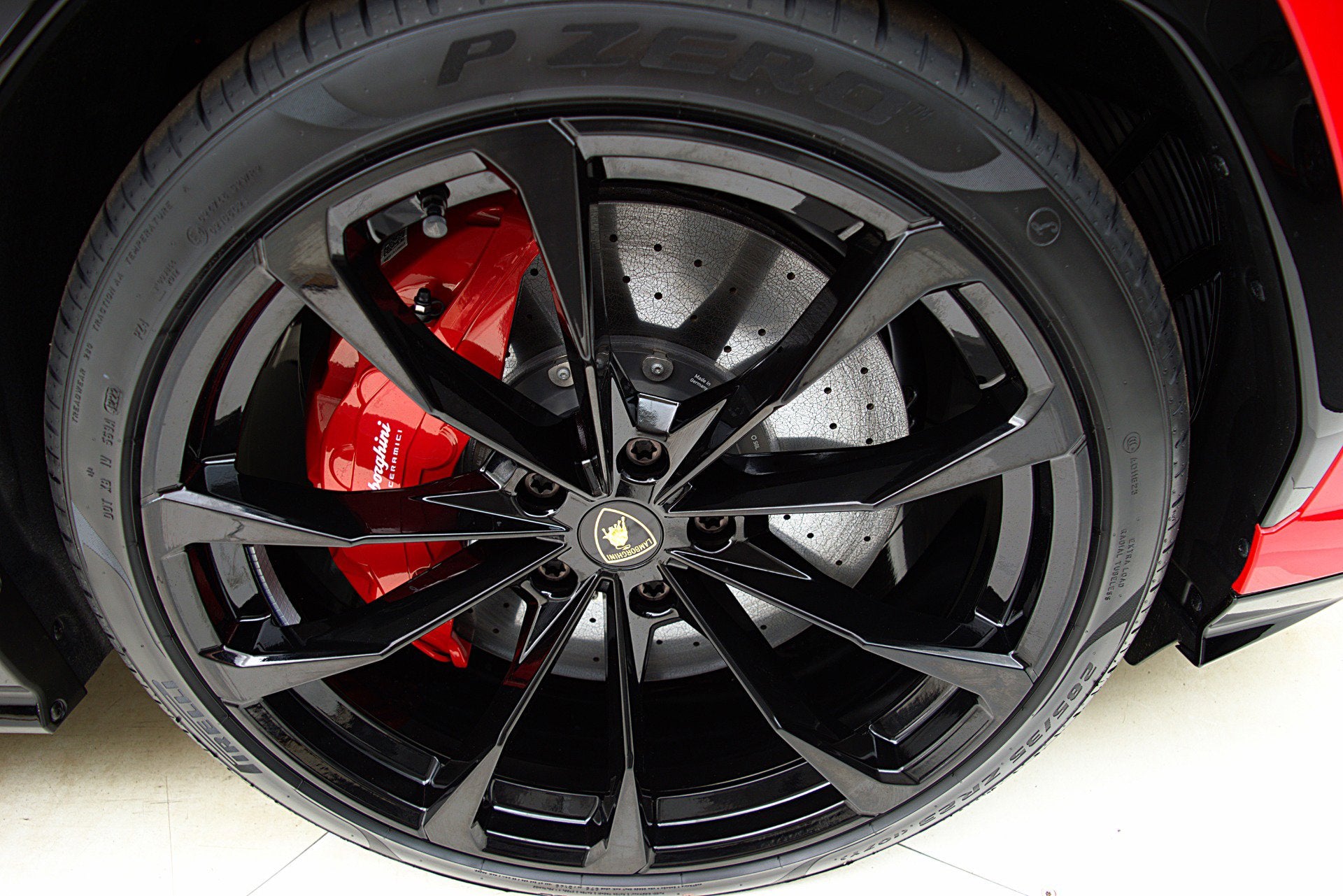 2022 Lamborghini Urus /SELEZIONE PRE-OWNED CERTIFIED