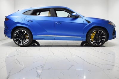 2022 Lamborghini Urus /SELEZIONE PRE-OWNED CERTIFIED