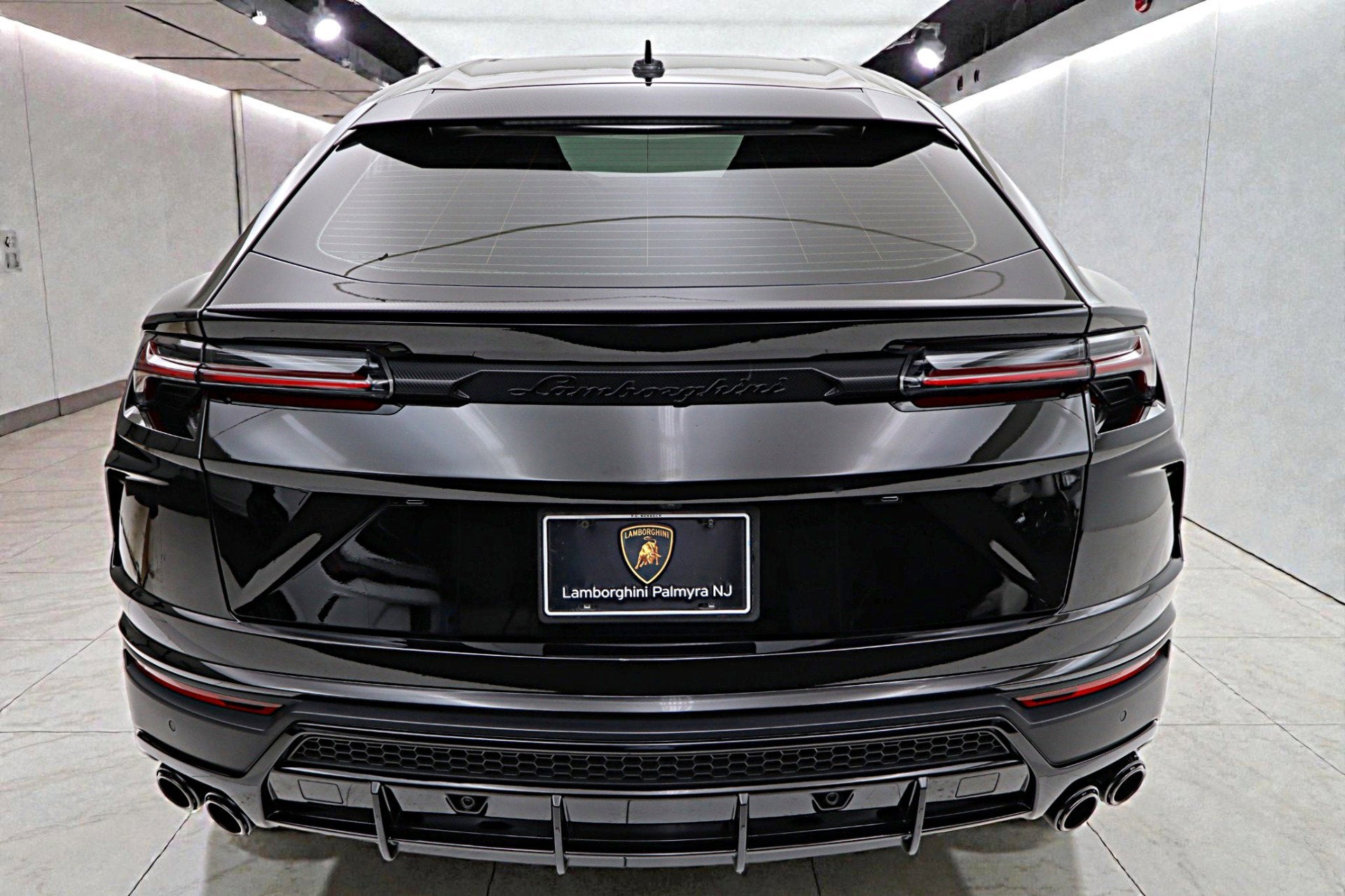 2020 Lamborghini Urus /SELEZIONE PRE-OWNED CERTIFIED