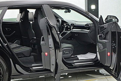 2020 Lamborghini Urus /SELEZIONE PRE-OWNED CERTIFIED