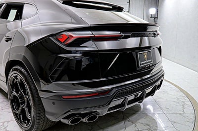 2020 Lamborghini Urus /SELEZIONE PRE-OWNED CERTIFIED